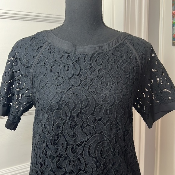 BANANA‎ REPUBLIC WOMENS BLACK LACE TOP SIZE S - Picture 2 of 11